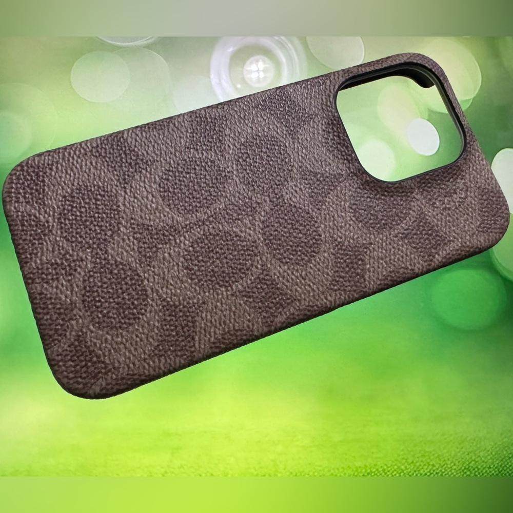 NWOT Coach iPhone 15 Pro Max Case in Signature Canvas